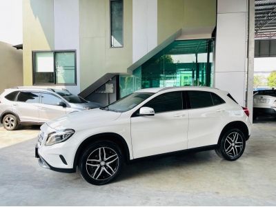 MERCEDES-BENZ GLA 200 Urban ปี 16จด17