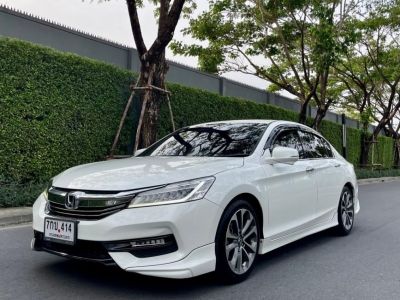 Honda Accord 2.0 EL TOP ปี2018แท้ สีขาว ประวัติชัดเจน ไมล์ 70,xxx km.