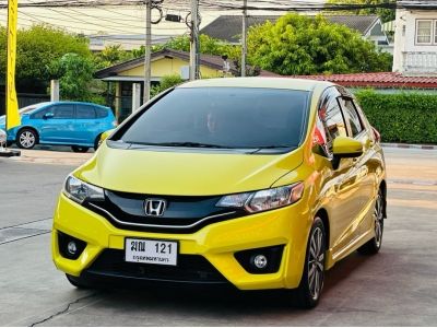 HONDA JAZZ GK 1.5SV TOP VTEC AS ปี 2014 จดทะเบียน 2015 สีเหลือง