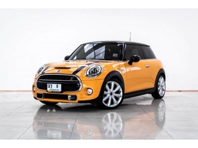 MINI COOPER 3DOORS 2.0 S SUNROOF ปี 2017  ผ่อน 10,046 บาท 6 เดือนแรก ส่งบัตรประชาชน รู้ผลอนุมัติภายใน 30 นาที