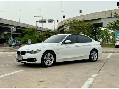 BMW SERIES 3 330e ปี 2018 มีบัตรเครดิตเปิดใช้มาแล้ว1ปีรับรถภายใน 1 ชม