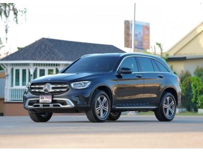 Benz GLC220d off-road (facelift) ปี 2023 สีดำ รถบ้านวารันตีเหลือ ประวัติศูนย์ครบ รูปที่ 0