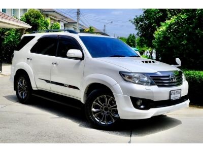 2014 TOYOTA FORTUNER 3.0V 4WD รูปที่ 0