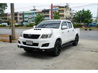 TOYOTA VIGO 2.5 E TRD DOUBLE CAB PRERUNNER อัตโนมัติ ปี 2013