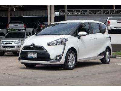 โตโยต้าชัวร์ ฟรีดาวน์ ผ่อน 7xxx บาท Toyota Sienta 1.5 G A/T ปี 17 รูปที่ 0