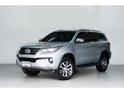 TOYOTA FORTUNER 2.8 V AT/4WD ปี2015 รูปที่ 0