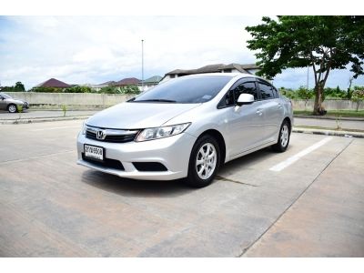 ขายเพียง 258000 บาท ฟรีดาวน์ HONDA CIVIC FB รถสวยมือเดียว /เกียร์ออโต้ แอร์ฉ่ำมากๆ /พวงมาลัยมัลติฟังชั่นส์ /หน้าจอสวยมากๆ ภายในใหม่กิ๊ฟ /เครื่องนิ่ง ช่วงล่างแน่นหนึบ /ขับดีมาก ล้อแม็ก ดิสเบรก 4ล้อ ยาง รูปที่ 0