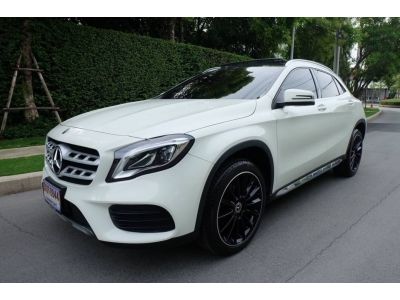 Mercedes Benz GLA250 AMG 2017 แท้ สีขาว รถมือเดียว ไมล์น้อยมากๆ รูปที่ 0