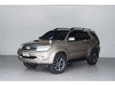 TOYOTA FORTUNER 3.0 V AT ปี 2009 จด 2009 สีน้ำตาล