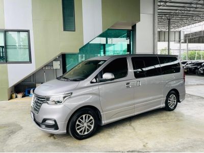 Hyundai H-1  2.5 Deluxe 2019