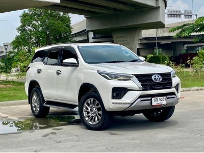 TOYOTA FORTUNER 2.4 V 2WD ปี 2020