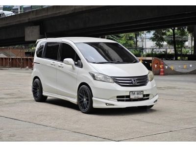 Honda FREED 1.5 E AT ปี 2011 / 2013