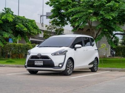 TOYOTA SIENTA 1.5V 2017