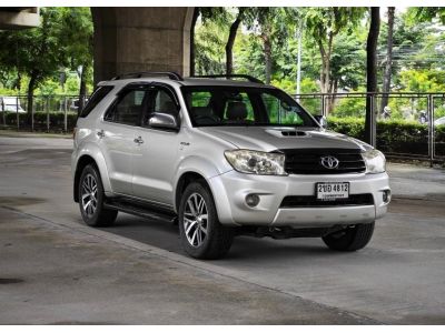 Toyota Fortuner 3.0 V Auto  ปี 2010