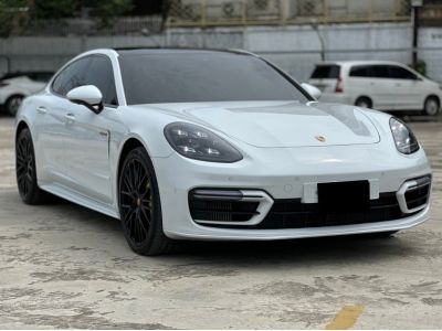 Porsche Panamera 4 e-Hybrid  2021