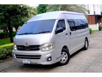 Toyota Commuter 2.5 D4D หลังคาสูง เครื่องยนต์: ดีเซล  เกียร์: ธรรมดา  ปี:2013  สี: เทา