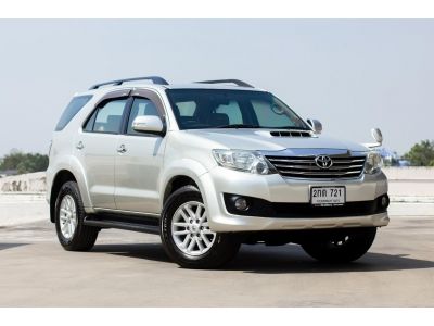 TOYOTA Fortuner 2.7V เบนซิน LPG AT 2WD ปี 2014