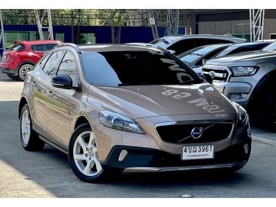 V40 T5 Cross Country ตัวพิเศษ Full Option เดิมทั้งคัน เครดิตดีฟรีดาวน์