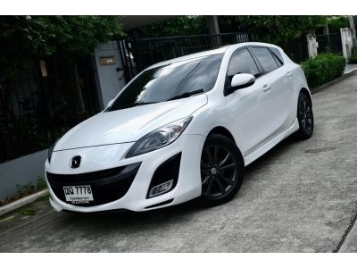 รุ่นรถ : Mazda3 2.0BL ตัวTop hatchback Sunroof เครื่อง: เบนซิน เกียร์: ออโต้  สี: ขาว ปี: 2013 ไมล์: 1xx,xxx Km.