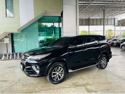 TOYOTA FORTUNER 2.4 V ปี 2019