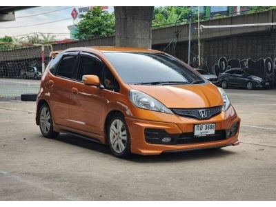 Honda Jazz GE 1.5 SV Auto I-VTEC ปี 2012 รูปที่ 0