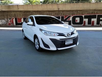 ขายรถ Toyota Yaris Ativ 1.2E ปี 2017 สีขาว เกียร์ออโต้