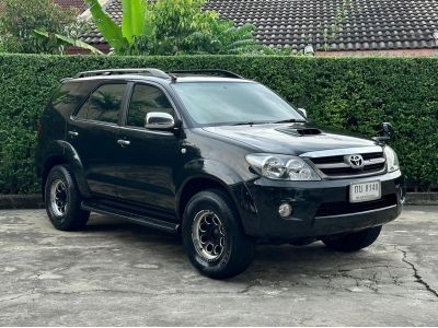 Toyota Fortuner 3.0 G 4WD 2006 เกียร์ธรรมดา ไมล์วิ่งเพียง 200,000 km.