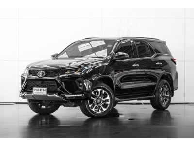 TOYOTA FORTUNER 2.4 LEADER V 4WD ปี 2022