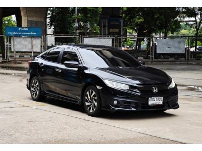 Honda Civic FC 1.8EL ปี 2018 / 2019