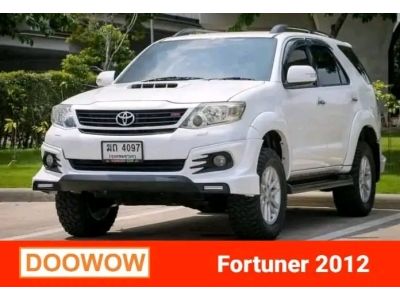 TOYOTA FORTUNER 3.0 V 4WD เกียร์ออโต้ ปี 2012