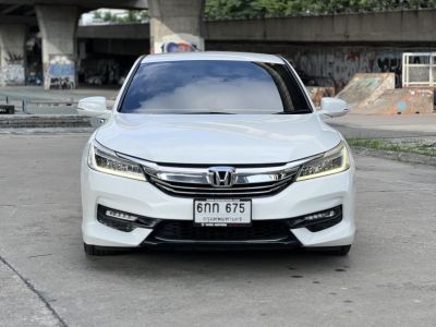 Honda Accord 2.0 EL เกียร์ออโต้ ปี2017