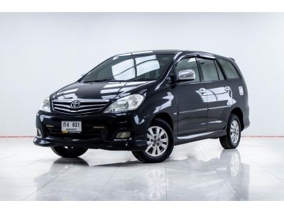 TOYOTA INNOVA  2.0 V 2010