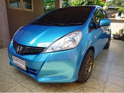 2013 HONDA JAZZ 1.5 S ออโต้ รถสวยน๊อตไม่ขยับ ซอกเดิม เล่มทะเบียนพร้อมโอน ซื้อสดไม่มีVAT เครดิตดีฟรีดาวน์