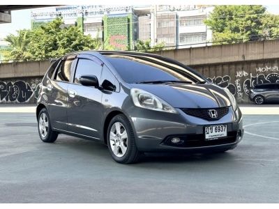 Honda Jazz 1.5 V Auto ปี 2010