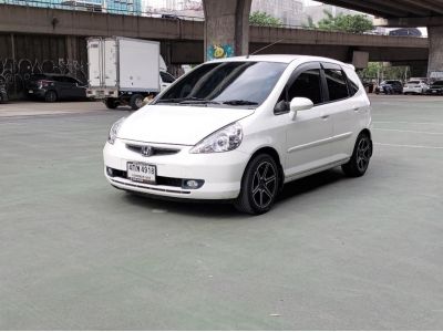 Honda Jazz 1.5 AT 2005 ขายสดครับ ซื้อสดไม่มี Vat7% ไม่มีค่าธรรมเนียม