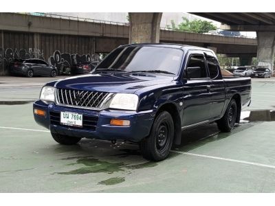 Mitsubishi Strada 2.8 MT 2002 ซื้อสดไม่มี Vat7% ไม่มีค่าธรรมเนียม  ดีเซล เกียร์ธรรมดา