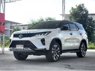 TOYOTA Fortuner 2.8 LEGENDER 4x4 6A/T ปี 2021 มือเดียว เลขไมล์ 118,xxx km.