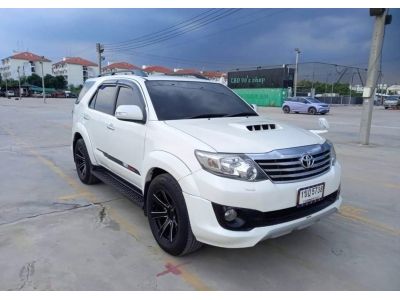 TOYOTA FORTUNER 3.0 V ดีเซล 4x4 AUTO ปี 2013 รถสวย ฟรีดาวน์ T.086-527-9533