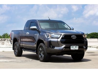 TOYOTA Hilux Revo Smart Cab 2.4 MID Prerunner 6M/T ปี 2021 ไมล์น้อยมาก 27,xxx km.