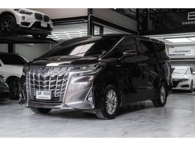 TOYOTA ALPHARD  2.5 HYBRID E-FOUR 4WD 2021 Mile 21,000 KM.