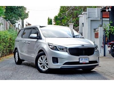 Kia Grand Carnival 2.2L LX 2014 รถสวยจัดประวัติชัดเจน  ไมล์น้อยสุดในตลาด