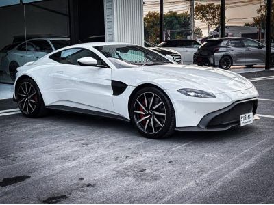 2022 Aston Martin Vantage V8 White Mileage 18,979 km.