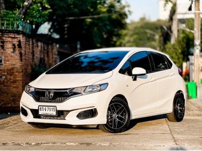 Honda Jazz GK 1.5 S ปี 2018 ไมล์ 150,000 km.