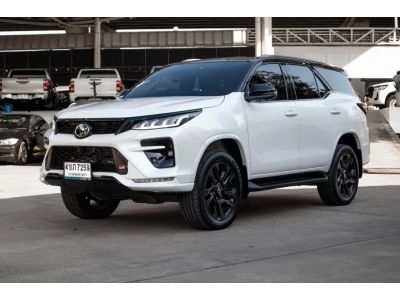 โตโยต้าชัวร์ เทรสไดร์ฟ Toyota Fortuner 2.8 GR Sport 4x4 A/T ปี 2023