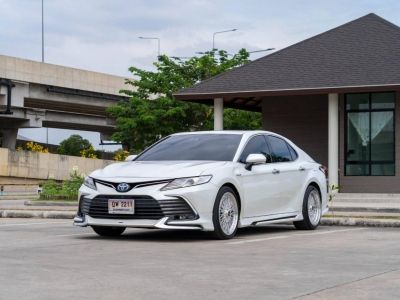 Toyota Camry 2.5 Hybrid Premium Luxury 2023