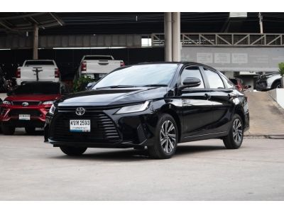 โตโยต้าชัวร์ ฟรีดาวน์ เทรสไดร์เลขไมล์หลักร้อย Yarisativ 1.2 Smart A/T ปี 2023