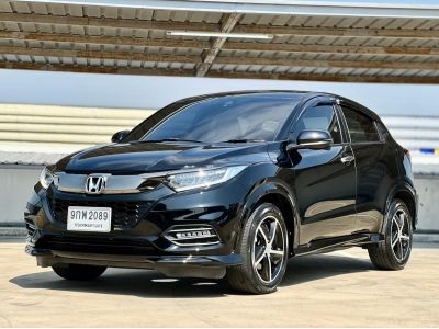 HONDA HRV 1.8 RS ปี 2020 เบาะภายในแดง มือเดี่ยวป้ายแดง