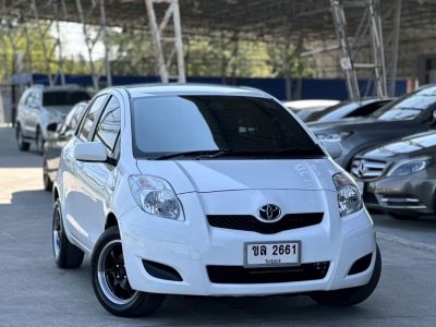 Yaris 1.5 J รถสวยพร้อมใช้ ราคาไม่แพง เครดิตดีฟรีดาวน์