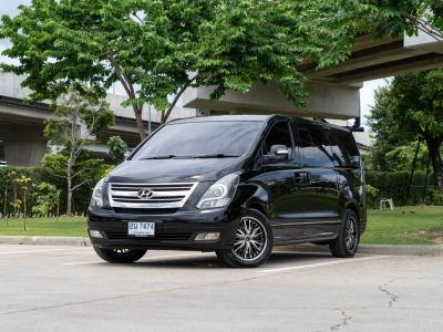 HUNDAI H-1 2.5 DELUXE  VIP ปี 2011 รถสวย