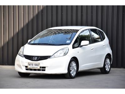 HONDA JAZZ 1.5 V A/T ปี 2011 ไมล์ 118,xxx km.